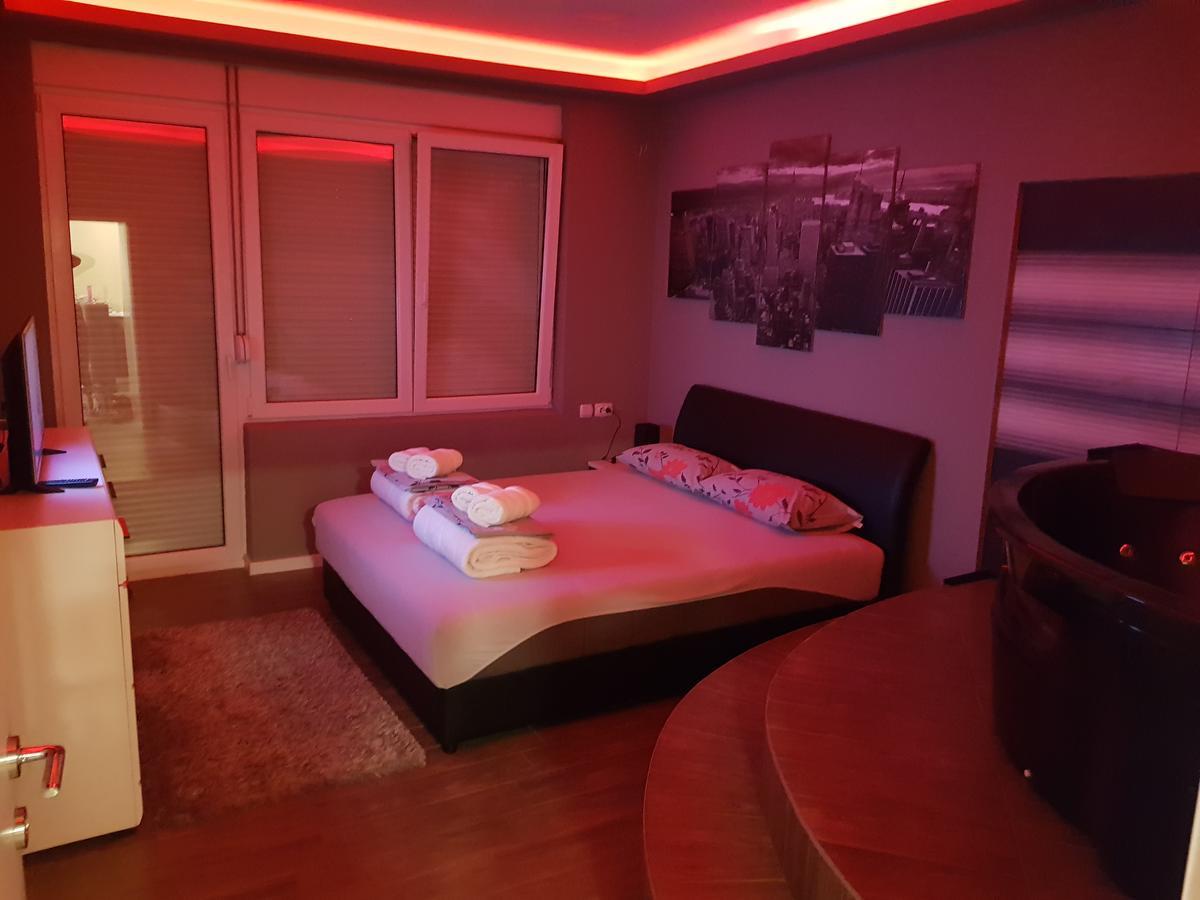 Ceca Apartman Ni Екстериор снимка