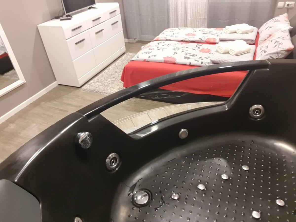 Ceca Apartman Ni Екстериор снимка