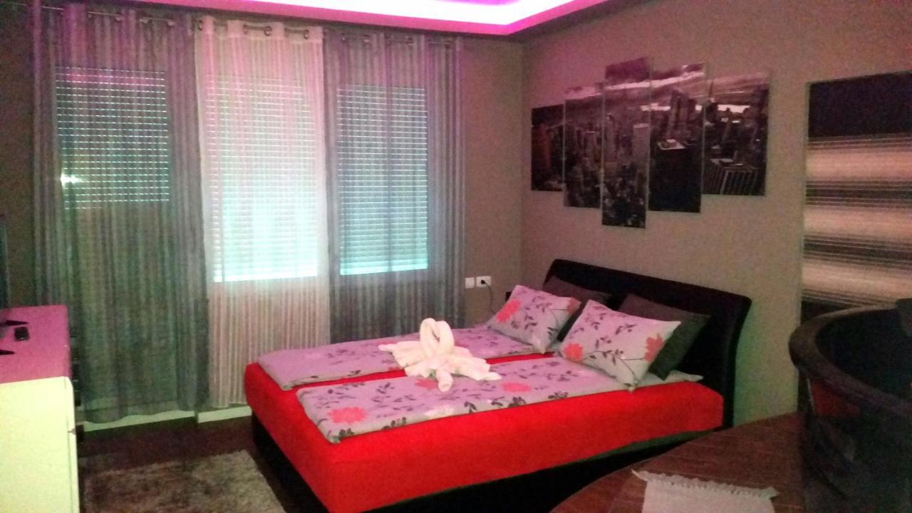 Ceca Apartman Ni Екстериор снимка